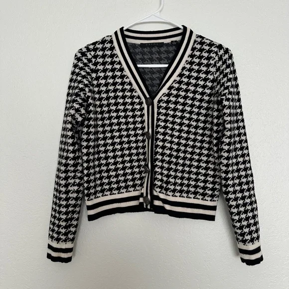 Cyrus Classic Black & White Houndstooth Cardigan Sweater - Picture 2 of 6
